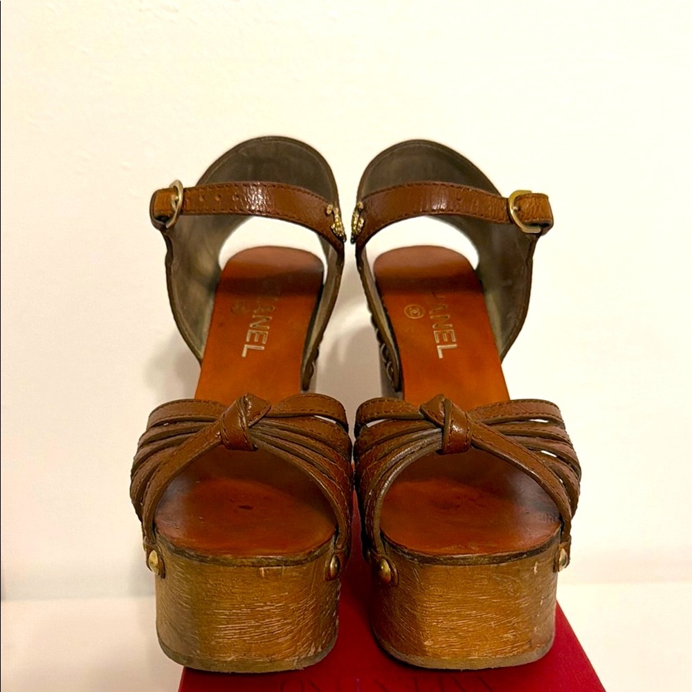 CHANEL Brown Leather Knotted Platform Sandals size 38